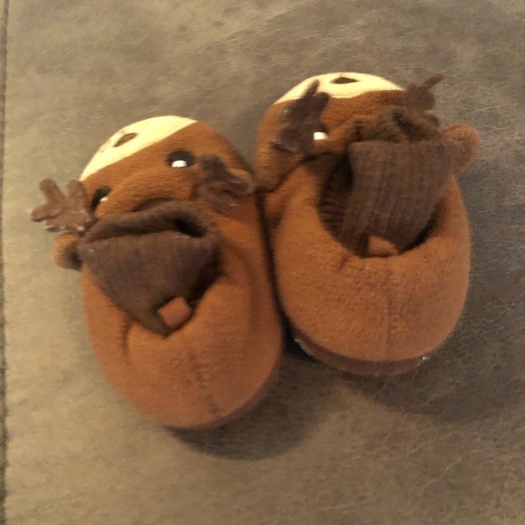 2 for $10 - Moose Joe Fresh Slippers - Picture 2 of 5